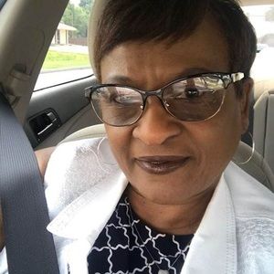 Meet your Posher, Ernestine